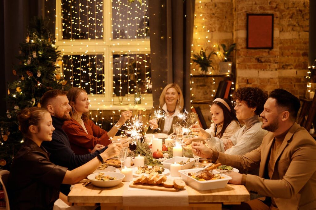 Ακριβότερο κατά 11% με 12% το φετινό χριστουγεννιάτικο τραπέζι, σύμφωνα με την ΕΣΕΕ