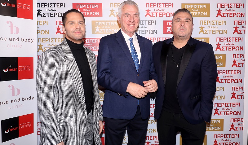Μαγικά Χριστούγεννα με τον Αντώνη Ρέμο στο Περιστέρι! (Photos)