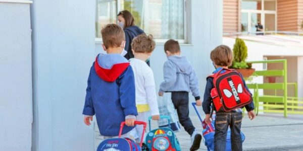 Γρίπη: Τι θα ισχύει για τις απουσίες των μαθητών στα σχολεία – Η εγκύκλιος του υπουργείου Παιδείας
