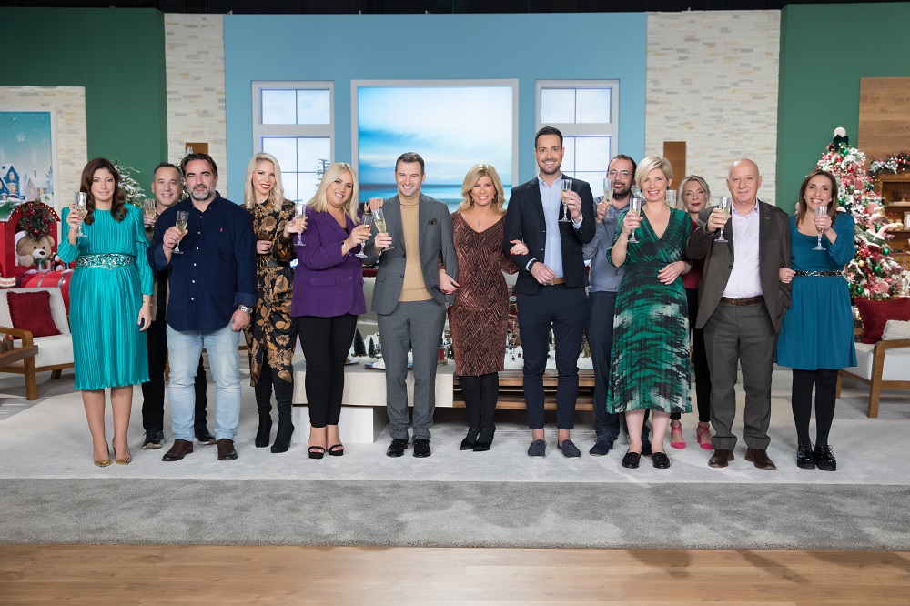 Παρέμειναν στην πρώτη θέση και την Τετάρτη οι “Αλήθειες με τη Ζήνα”