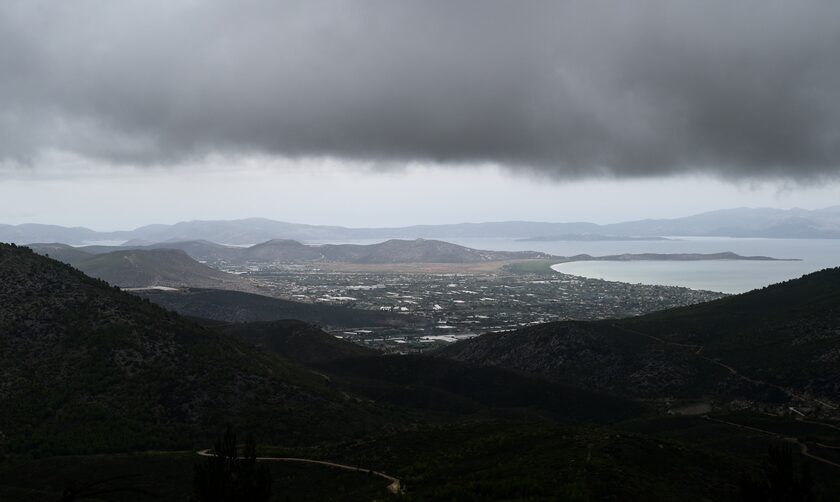 Καιρός: Αγριεύει από αύριο – Έρχονται «σκαμπανεβάσματα» στις θερμοκρασίες με βροχές