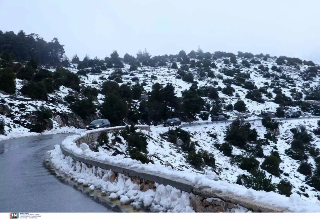 Καιρός – meteo: Xιονοπτώσεις ακόμα και στην Πάρνηθα, πτώση της θερμοκρασίας και βροχές
