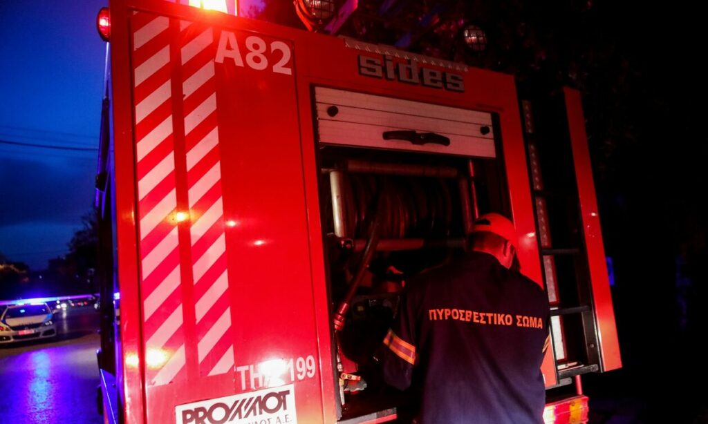 Tραγωδία στη  Ζάκυνθο: Δύο νεκροί από φωτιά σε λυόμενο σπίτι
