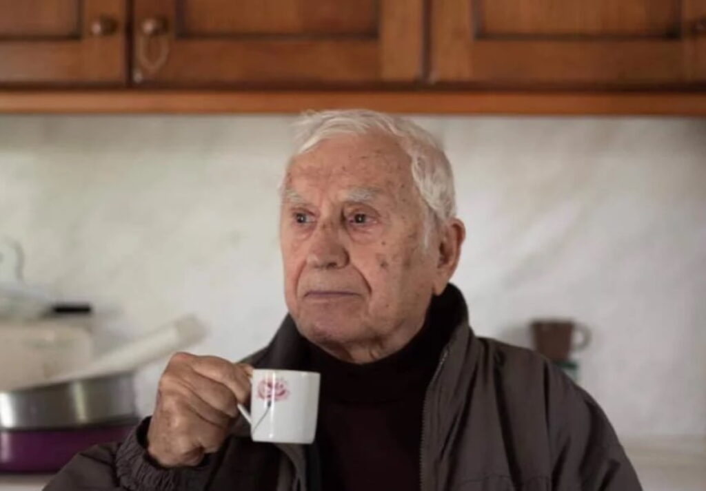 Νίκος Ξανθόπουλος: Συγκινεί το «αντίο» της εγγονής του – Ο παππούς ο Νίκος, ο παππούλης μου, δεν είναι ο ίδιος άνθρωπος που ξέρετε εσείς…