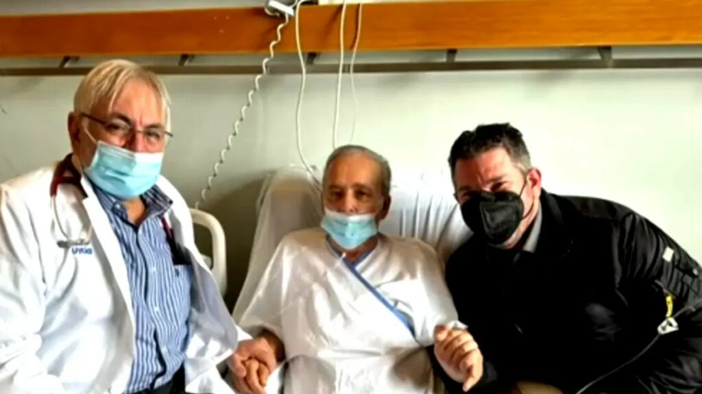 Ανδρέας Μικρούτσικος: Τα πρώτα του λόγια μέσα από το νοσοκομείο – Δείτε βίντεο