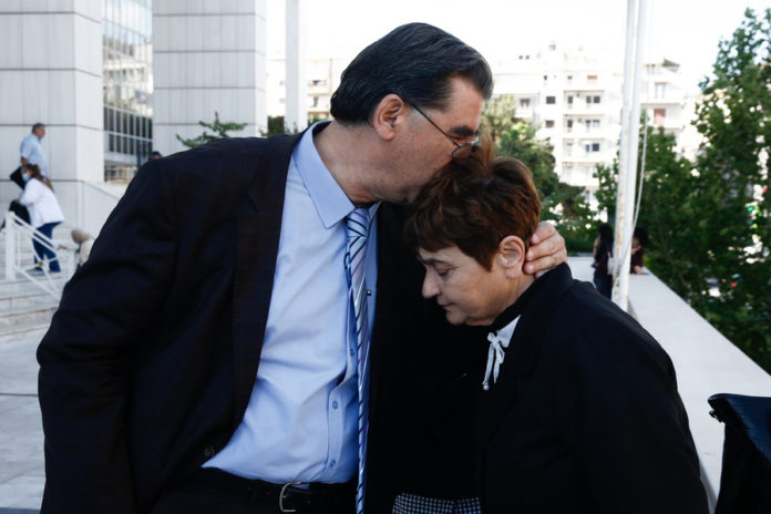 Ο Κυριάκος Μητσοτάκης επισκέφθηκε τους γονείς της Ελένης Τοπαλούδη: Να μην ζήσουν άλλοι γονείς τον δικό τους πόνο
