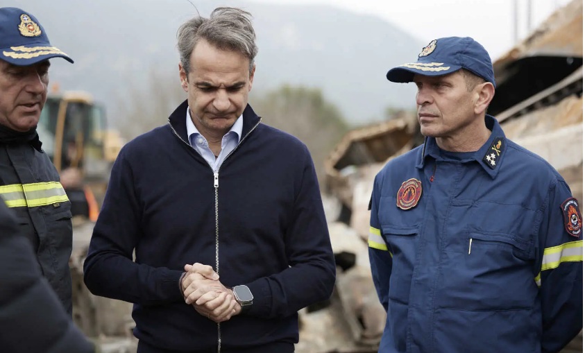 Την επίσπευση των ερευνών για την τραγωδία στα Τέμπη ζητεί με επιστολή του ο πρωθυπουργός στον Ισίδωρο Ντογιάκο