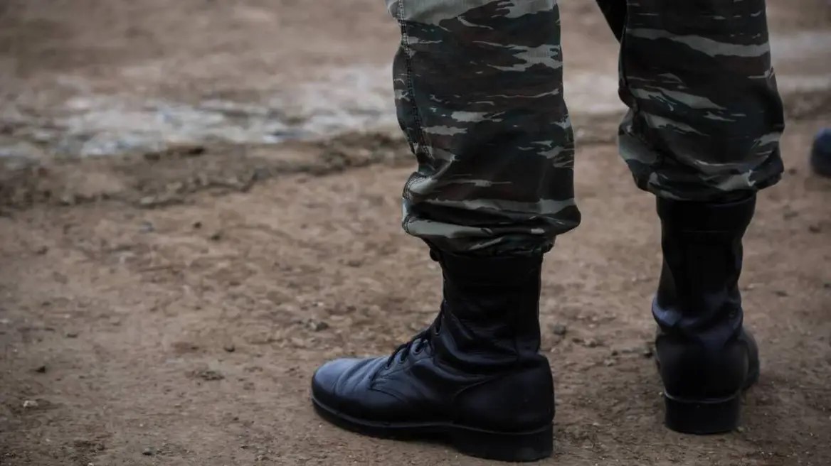 Σύλληψη στρατιωτικού για παιδική πορνογραφία στον Έβρο