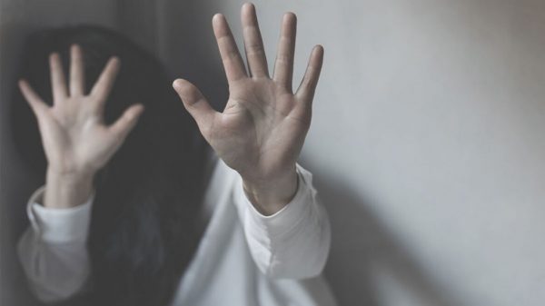 Κρήτη: Βιασμό από πατέρα φίλου της κατήγγειλε μια 14χρονη