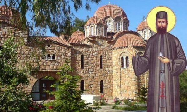 Αυτό είναι το μοναστήρι του Αγίου Εφραίμ στη Νέα Μάκρη