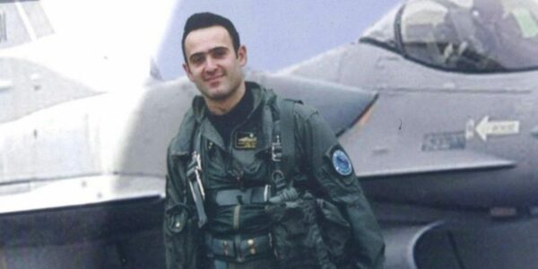 Συγκίνηση-17 χρόνια από την ηρωική θυσία του Σμηναγού Κώστα Ηλιάκη-Η αερομαχία που κατέληξε σε τραγωδία