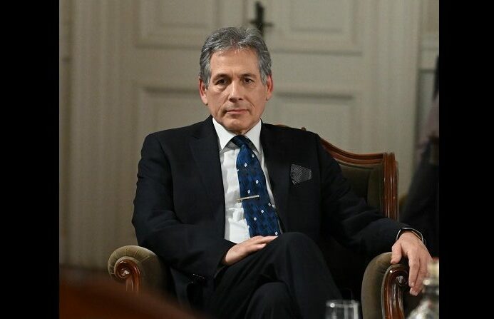 “Ο Παράδεισος των κυριών” – Θάνος Καληώρας: Ο Δούβλης θα αθωώσει τον Άγη”.