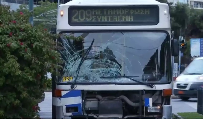 Νεκρός ο οδηγός της μηχανής από το τροχαίο με λεωφορείο  στο Καλλιμάρμαρο:
