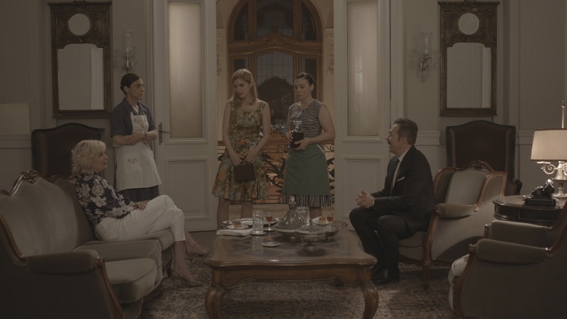 “Ο Παράδεισος των κυριών”-Η Όλγα αποκαλύπτει στην Αμαλία ότι η μητέρα της αυτοκτόνησε