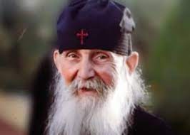 Γέροντας Εφραίμ Φιλοθεΐτης- Σε αδικούν; Ξέχασέ το παιδί μου!