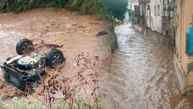 Χείμαρροι “καταπίνουν” αυτοκίνητα στη Θεσσαλονίκη- Συγκλονιστικές εικόνες και βίντεο
