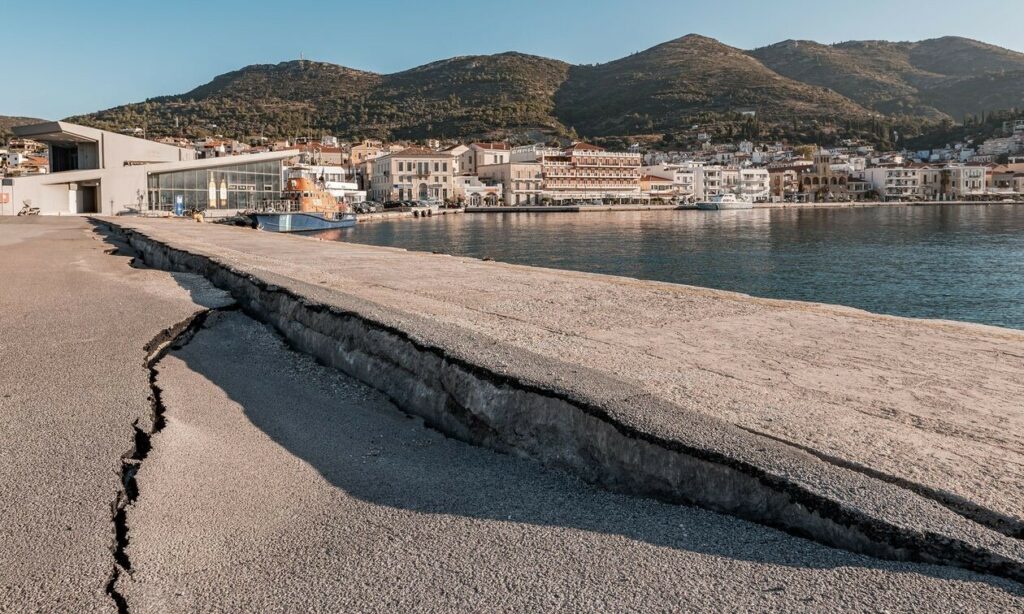 Σεισμός στη Σάμο: Ανησυχία από τα 4,2 Ρίχτερ. “Ξύπνησε” το ρήγμα του 2020;