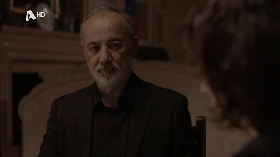 Σασμός: O Παύλος επισκέπτεται την Αιμιλία και το Δημήτρη στο σπίτι τους