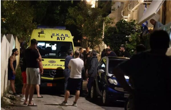 Ηράκλειο: Μίλησε στους αστυνομικούς η 36χρονη που βρέθηκε στην εντατική από μαχαιριές του αρραβωνιαστικού της: Δεν υπήρξε καυγάς