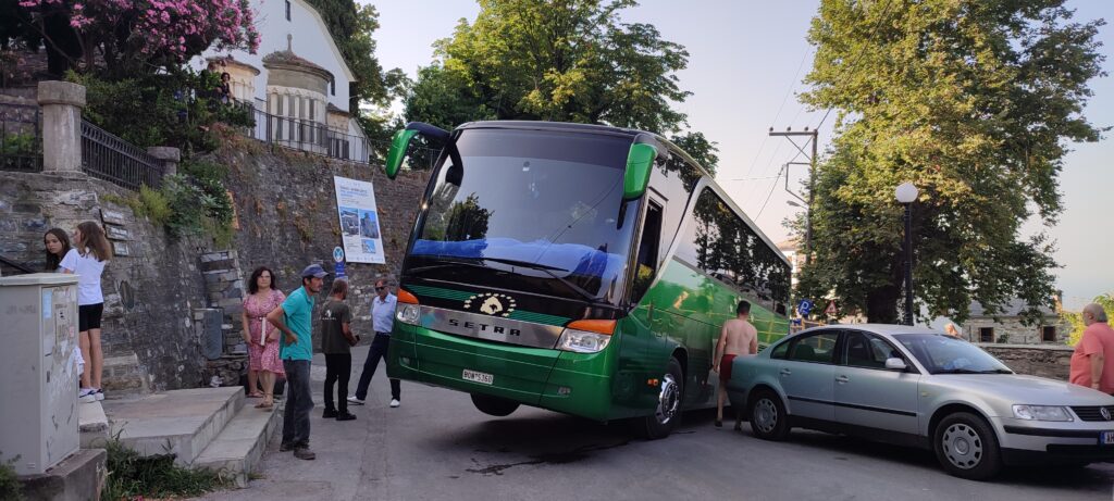 Πήλιο: «Στον αέρα» λεωφορείο του ΚΤΕΛ-Τι συνέβη