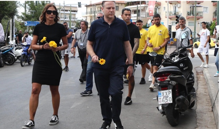 «Θέλουμε να κάνουμε κάτι τελευταίο για το παιδί μας»: Μεγαλείο ήθους η οικογένεια του αδικοχαμένου Μιχάλη