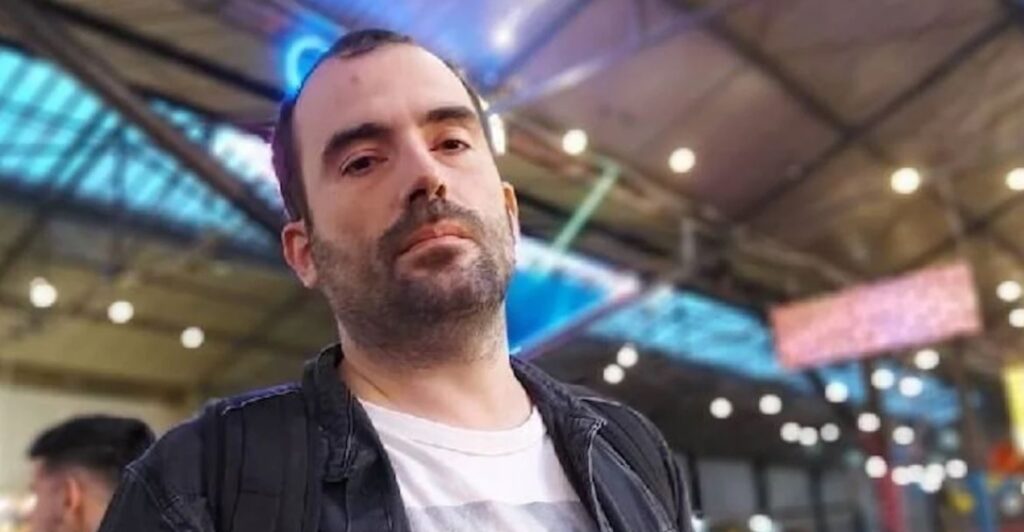 Σπαράζει ο θείος του δημοσιογράφου Αντώνη Χρυσουλάκη που βρήκε τραγικό θάνατο μέσα στο διαμέρισμά του