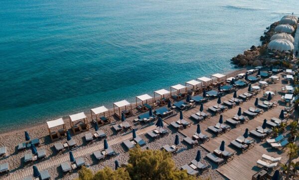 All day απόλαυση στον επίγειο παράδεισο του Ναυτικού Ομίλου Ρόδου!