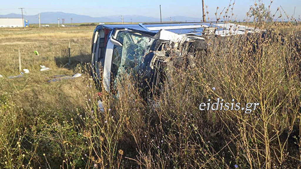 Τραγωδία στην Εθνική Οδό προς Ευζώνους στο 521ο χιλιόμετρο- Τρεις νεκροί, δεκάδες τραυματίες