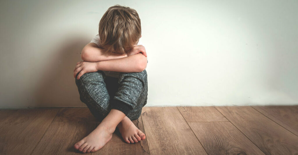 Κρήτη: «Πήγα να δω τον πατέρα μου στο νοσοκομείο» λέει η 31χρονη που άφησε 8 ανήλικα μόνα τους στο σπίτι, ανάμεσά τους και δύο βρέφη