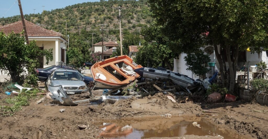 Η καταστροφή στη Μηλίνα Πηλίου μέσα από 20 φωτογραφίες