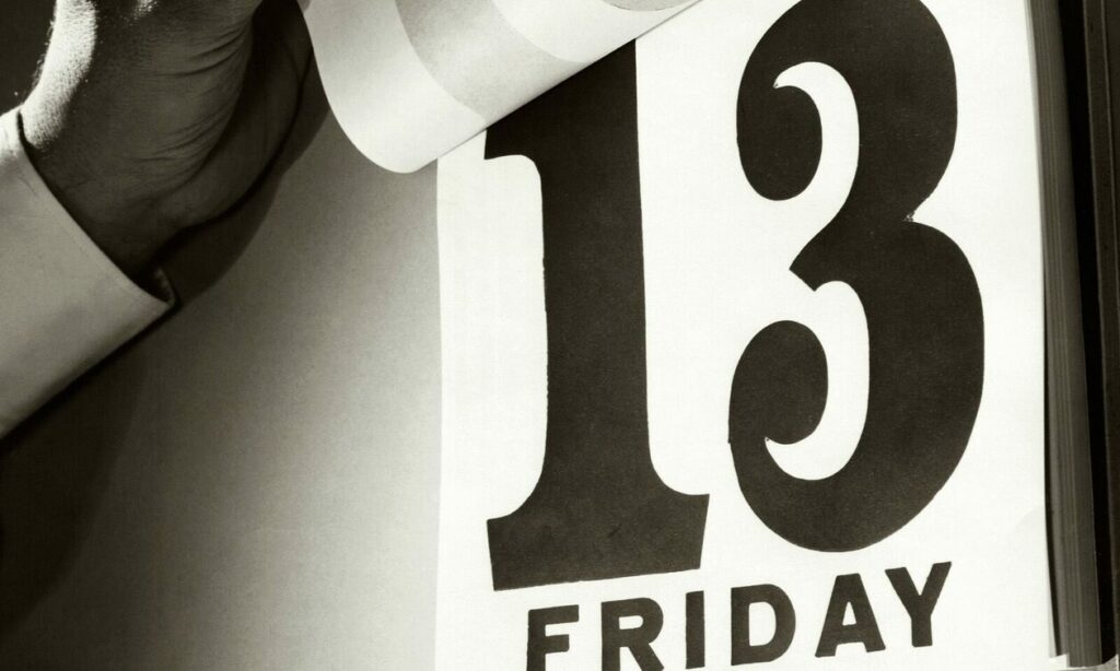 Παρασκευή και 13: Γιατί θεωρείται «γρουσούζικη» η σημερινή μέρα