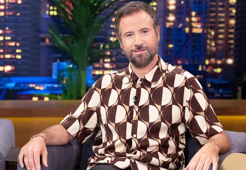 Κωστής Μαραβέγιας:  Πώς πέρασε στον γάμο του καλού του φίλου Πάνου Μουζουράκη;