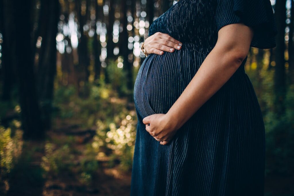 Εξωσωματική γονιμοποίηση μετά τα 50 έτη: μια σύγχρονη πραγματικότητα
