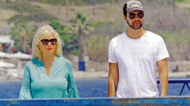 Περήφανη μαμά η Αγγελική Νικολούλη: Ανακοίνωσε σπουδαία νέα για τον γιο της και  δε σταματά να δέχεται συγχαρητήρια