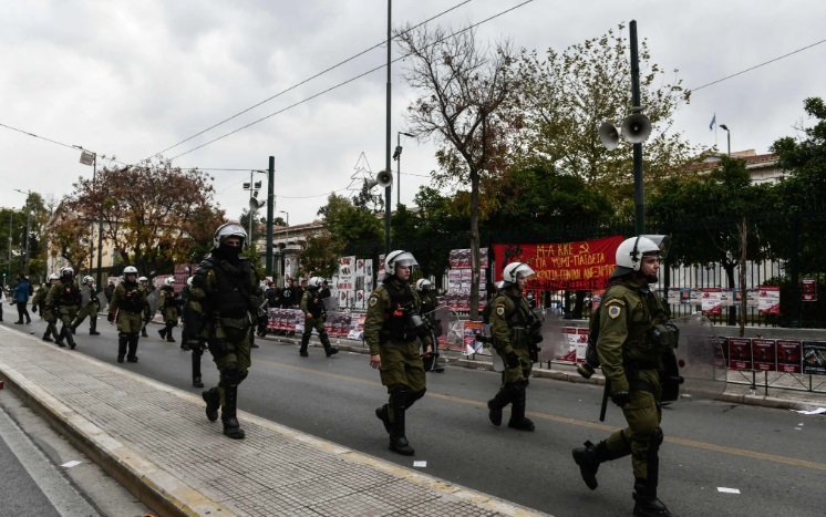 17 Νοέμβρη – Πολυτεχνείο: Κλειστοί δρόμοι και αλλαγές σε Μετρό, λεωφορεία, τρόλεϊ λόγω της πορείας