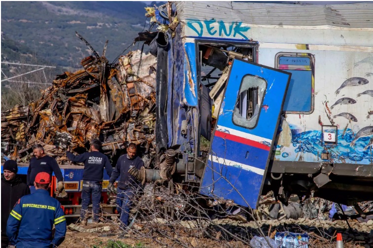 Εξεταστική για τα Τέμπη: Συγκλονιστική μαρτυρία φοιτητή – «Καιγόμουν από τις λαμαρίνες»