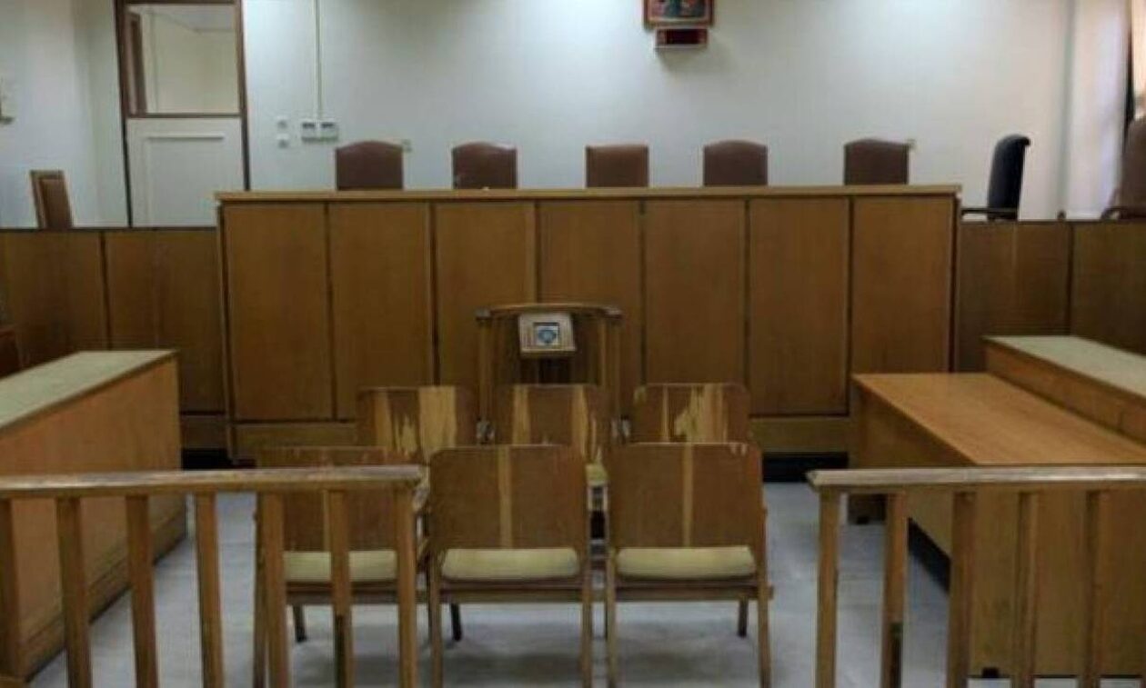 Νάσος Κωνσταντίνου: Διακόπηκε η δίκη για τη δολοφονία στη Θεσσαλονίκη, συγκλόνισε ο πατέρας του