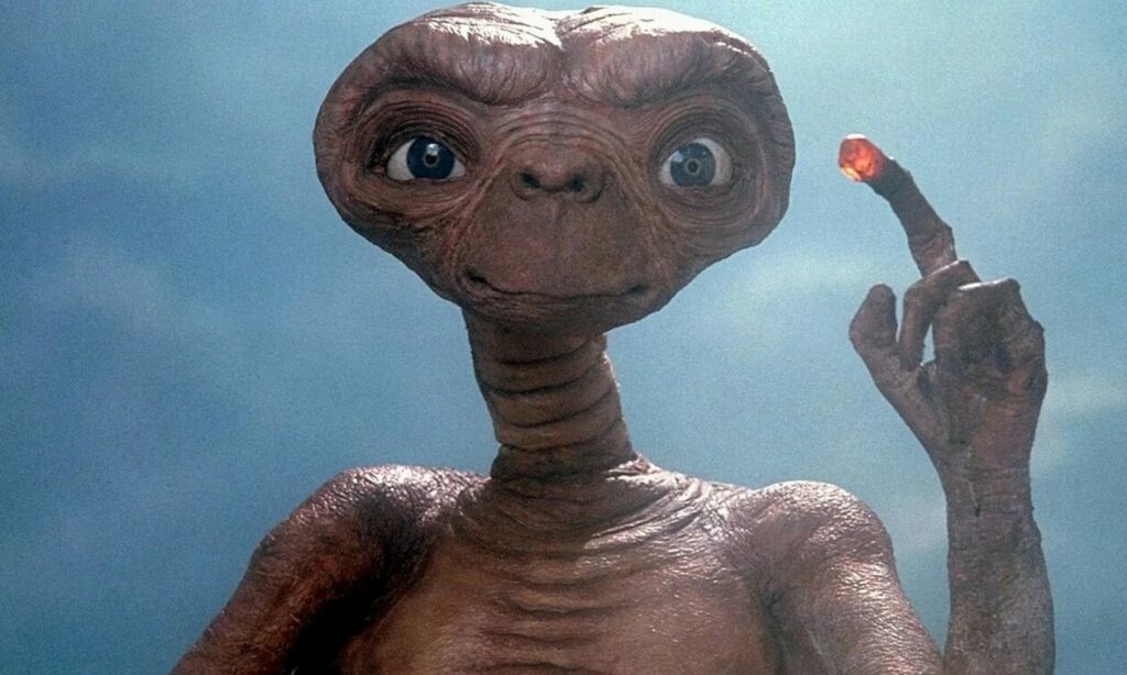 ΕΤ: Το εξωφρενικό ποσό που πουλήθηκε σε δημοπρασία το κεφάλι του διάσημου εξωγήινου