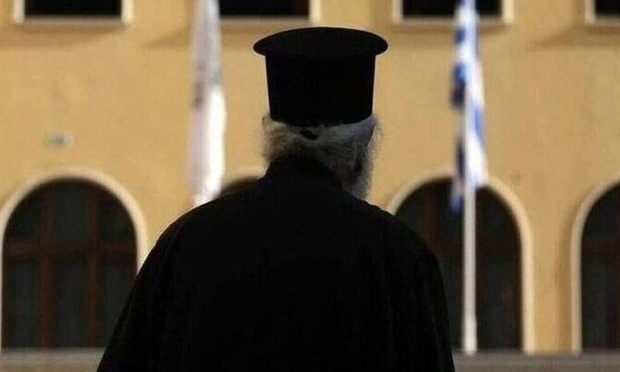 Παγκράτι: Ιερέας και υπάλληλος βενζινάδικου πιάστηκαν στα χέρια