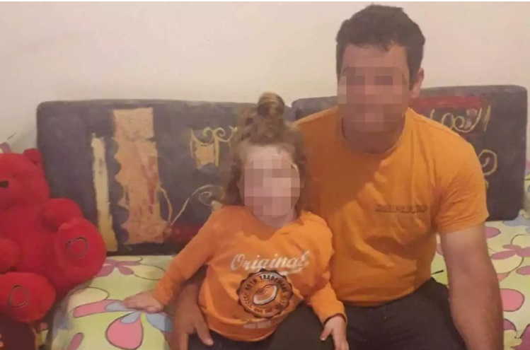 Kαταπέλτης ο εισαγγελέας για τον πνιγμό της  6χρονης Αμέλιας στην Κόρινθο: «Ο πατέρας γνώριζε ότι ήταν πνιγμένη κάτω από την βάρκα»