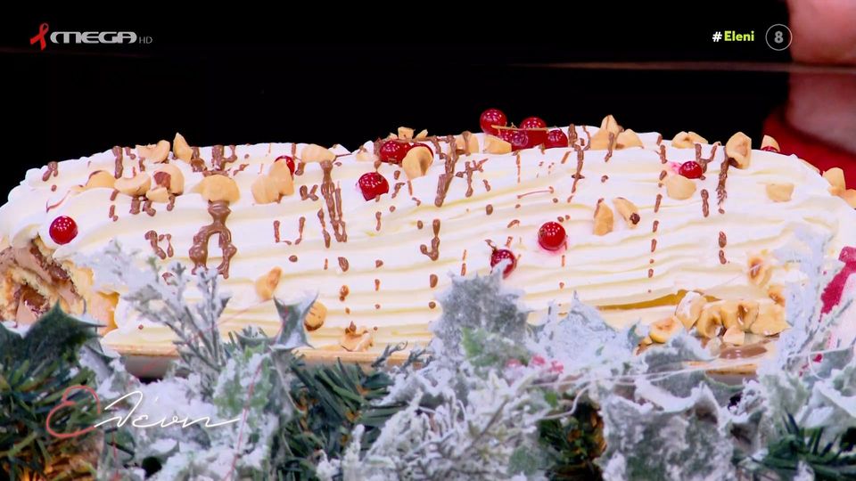 Ο pastry youtuber Γιάννος Βαλιάνος φτιάχνει κορμό με παντεσπάνι και κρέμα