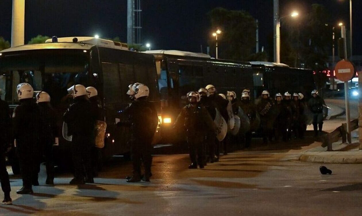 Επεισόδια στου Ρέντη: Συνελήφθη ο δράστης για τη δολοφονική επίθεση στον 31χρονο αστυνομικό- Ομολόγησε ότι πέταξε τη φωτοβολίδα