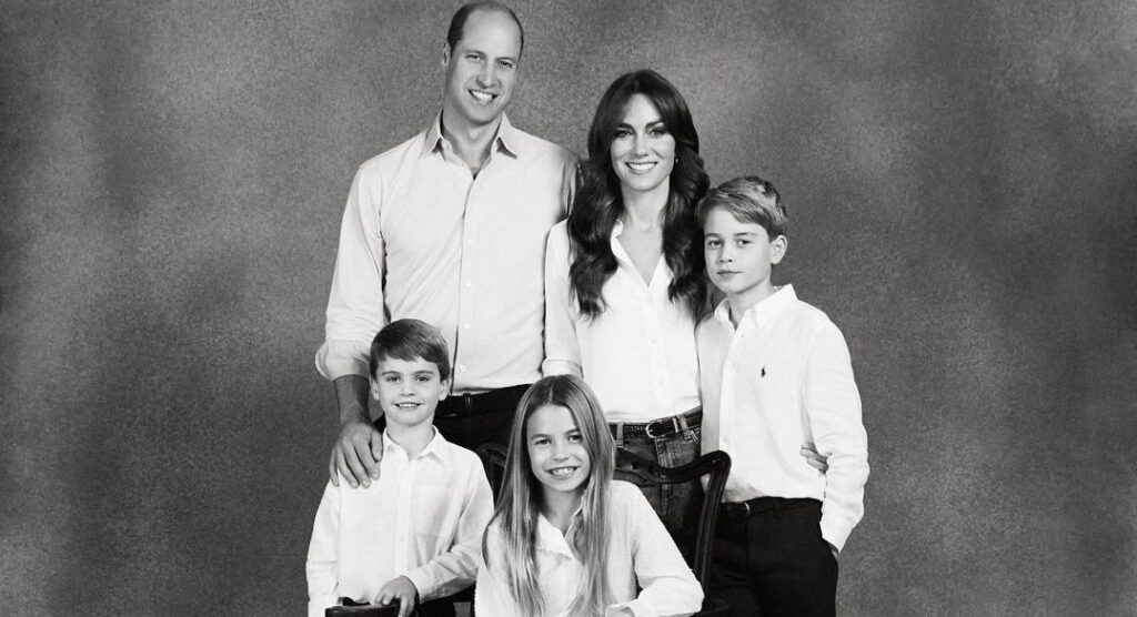 Το νέο πορτρέτο της οικογένειας του πρίγκιπα Ουίλιαμ – Η χριστουγεννιάτικη κάρτα για το 2023