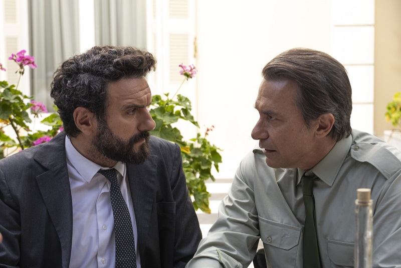 Το προξενιό της Ιουλίας – Ο Στασινόπουλος βρίσκει το όπλο του φόνου