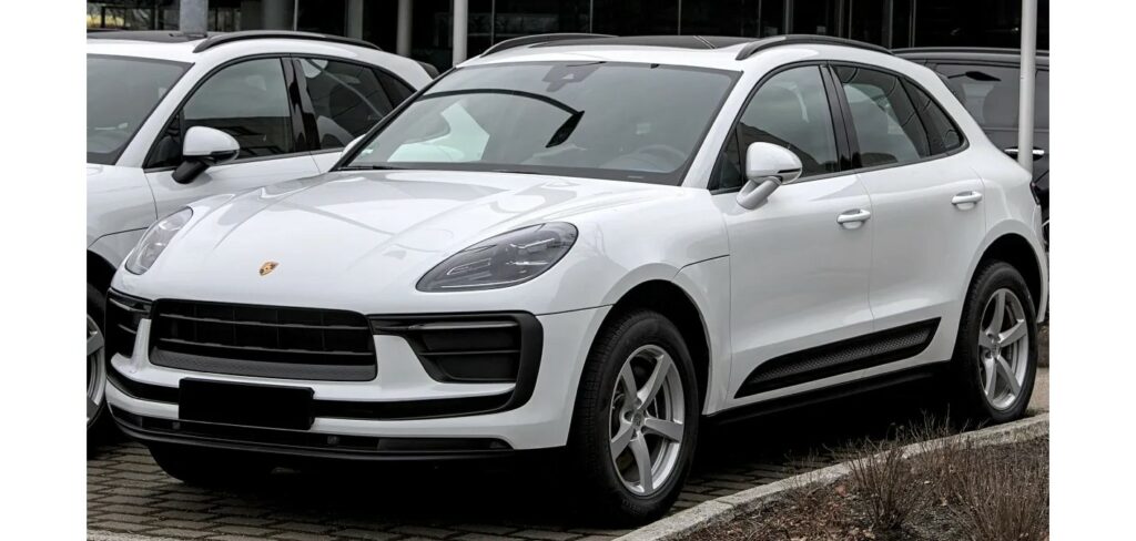 Δροσιά Αττικής: Ληστές διέρρηξαν μεζονέτα, πήραν τα κλειδιά και έφυγαν με Porsche αξίας άνω των 100.000€