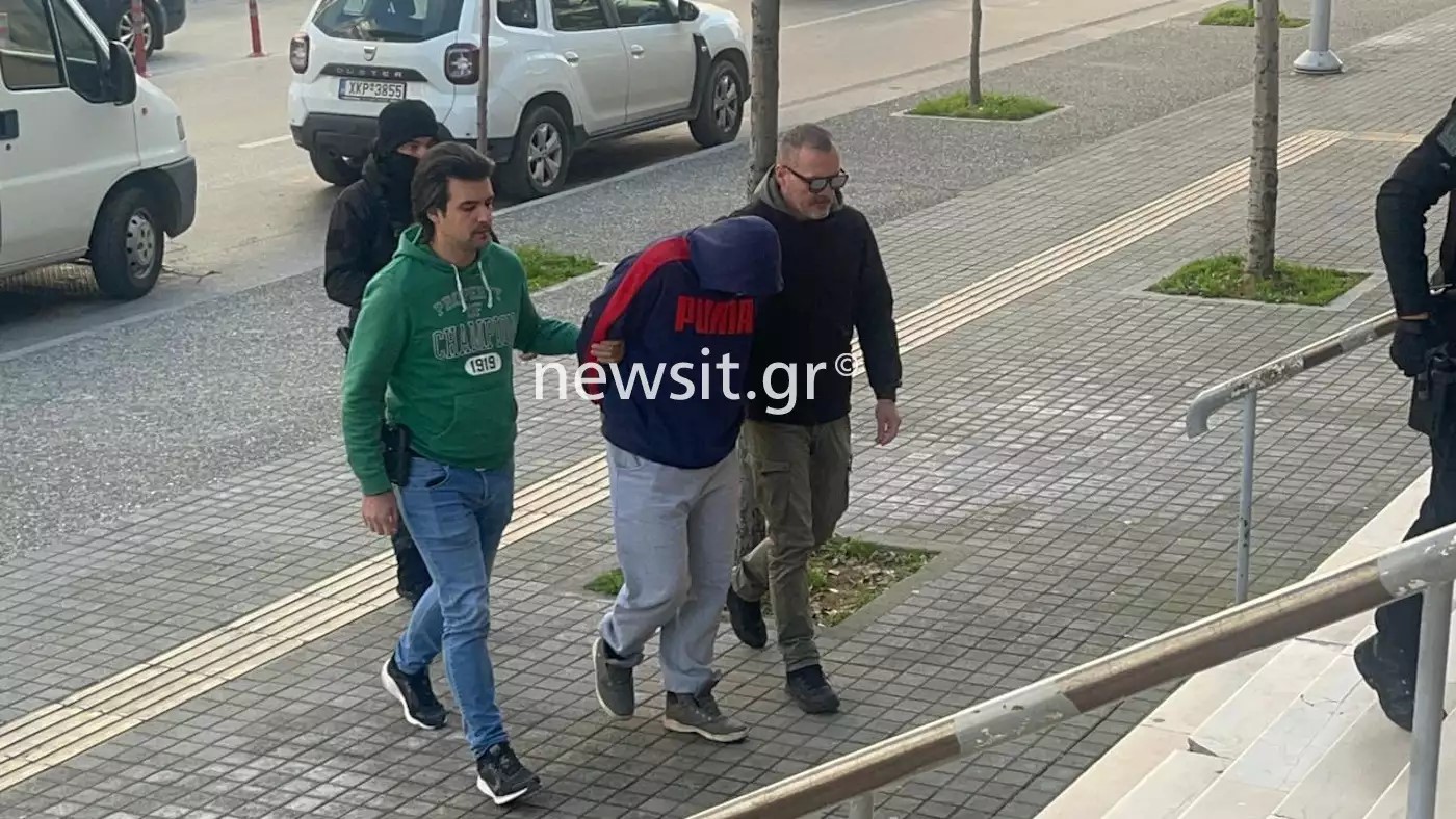 Αρνείται τη συμμετοχή του στη δολοφονία της Γεωργίας Μουράτη ο 34χρονος συνεργός- “Όταν πήρε το μαχαίρι στα χέρια του μου ζήτησε να φύγω”