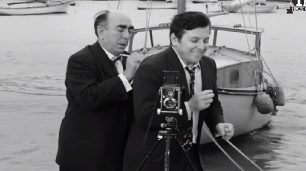 Φίνος Φιλμ: Προτρέπει τον κόσμο να αρχίσει να γράφει ξανά γράμματα, όπως παλιά – Δείτε βίντεο