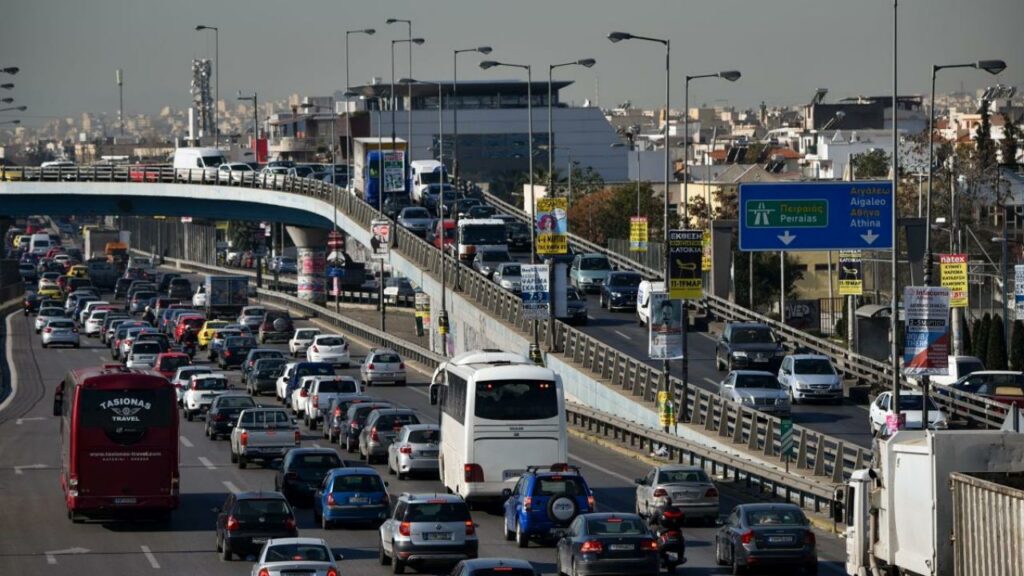 Βάλε αυτή την πινακίδα στο αμάξι σου και  θα γλιτώσεις χρήματα: Τι είναι η πινακίδα Μ που αφορά όλους τους Έλληνες