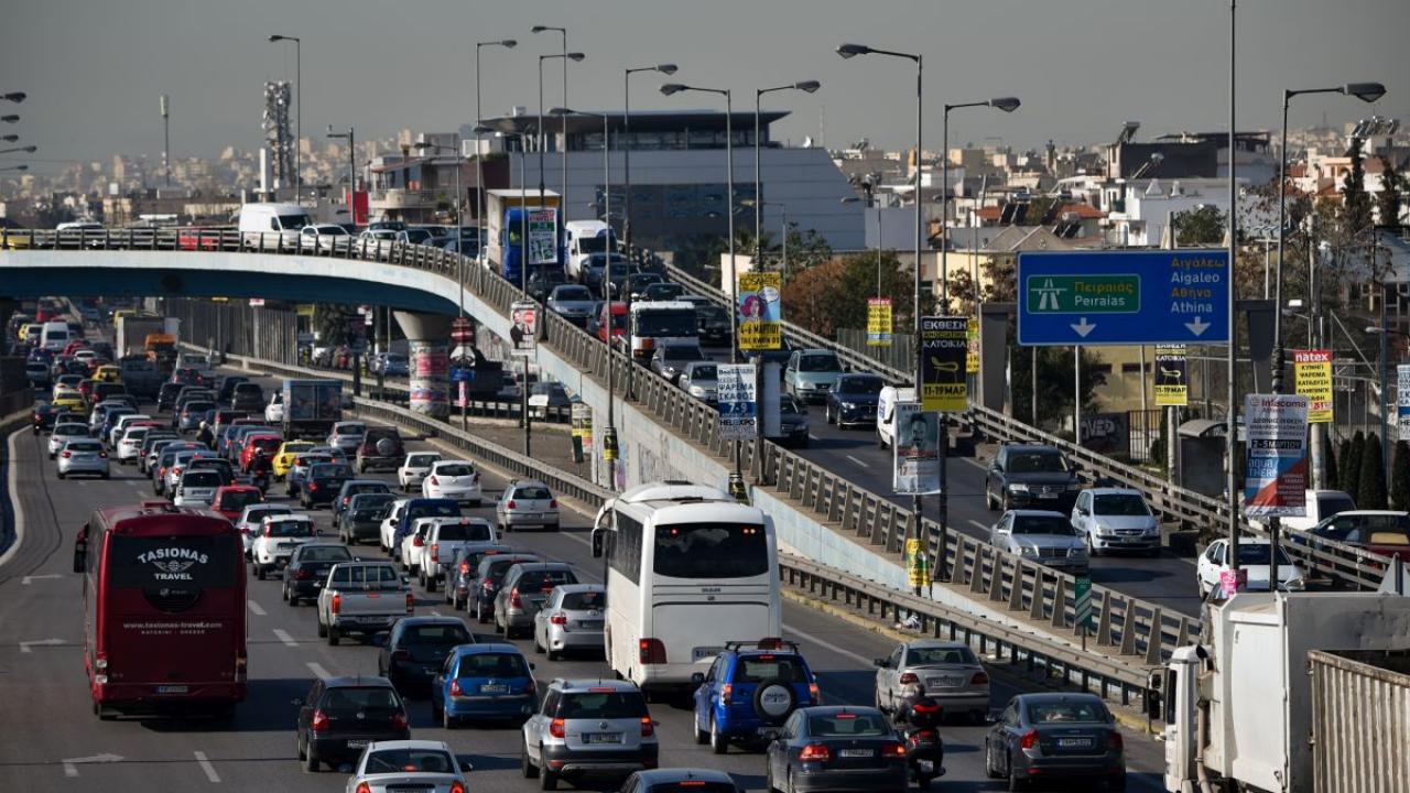 Βάλε αυτή την πινακίδα στο αμάξι σου και θα γλιτώσεις χρήματα: Τι είναι η πινακίδα Μ που αφορά όλους τους Έλληνες