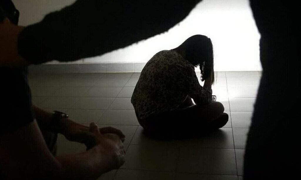 Ρέθυμνο: Πώς είναι σήμερα η 14χρονη που βίαζαν στον Μυλοπόταμο – Τι αποκαλύπτει η ψυχολόγος της
